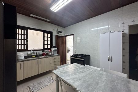 Casa para alugar com 120m², 4 quartos e 2 vagas