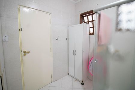 Casa à venda com 200m², 3 quartos e 5 vagasBANHEIRO 