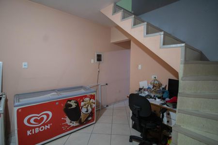 SALA DE ESTAR de casa à venda com 3 quartos, 200m² em Vila dos Remedios, São Paulo