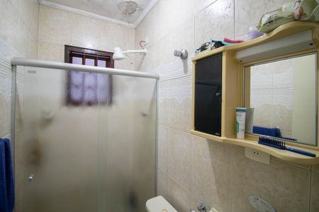 Casa à venda com 200m², 3 quartos e 5 vagasBANHEIRO DA SUÍTE