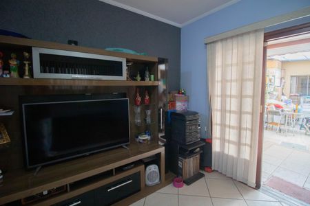 Casa à venda com 200m², 3 quartos e 5 vagasSALA DE TV