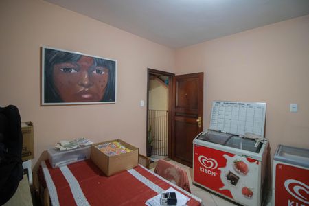 Casa à venda com 200m², 3 quartos e 5 vagasSALA DE ESTAR