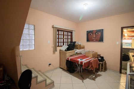 Casa à venda com 200m², 3 quartos e 5 vagasSALA DE ESTAR