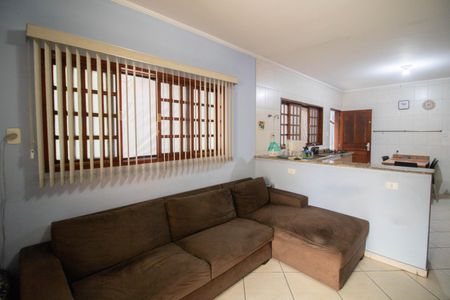 SALA DE TV de casa à venda com 3 quartos, 200m² em Vila dos Remedios, São Paulo