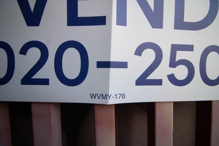 Casa à venda com 200m², 3 quartos e 5 vagasPLAQUINHA