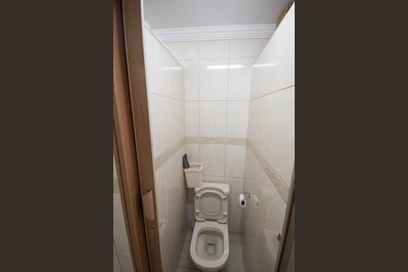 Casa à venda com 670m², 5 quartos e 8 vagasBanheiro 6