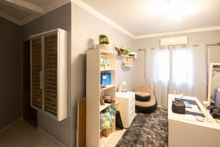 Casa à venda com 670m², 5 quartos e 8 vagasSuíte 1