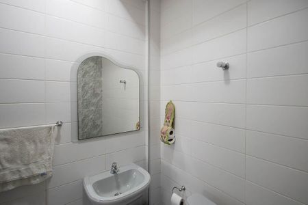 Casa à venda com 670m², 5 quartos e 8 vagasBanheiro 5