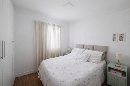 Apartamento à venda com 68m², 2 quartos e 2 vagasQuarto 2