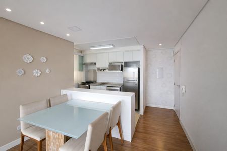 Apartamento à venda com 68m², 2 quartos e 2 vagasSala