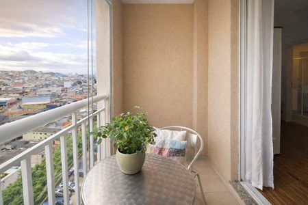 Apartamento à venda com 68m², 2 quartos e 2 vagasVaranda