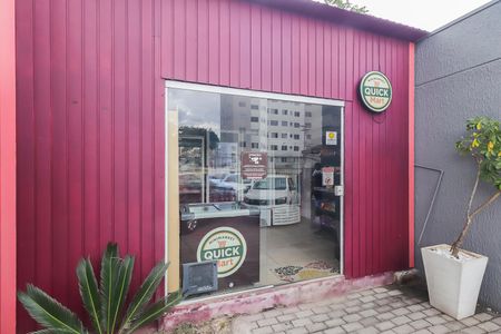 Apartamento para alugar com 39m², 2 quartos e sem vaga Apartamento para alugar com 39m², 2 quartos e sem vagaMercadinho 24h