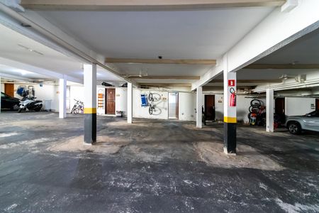 Casa de condomínio à venda com 200m², 3 quartos e 2 vagas Casa de condomínio à venda com 200m², 3 quartos e 2 vagasGaragem