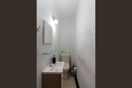 Casa de condomínio à venda com 200m², 3 quartos e 2 vagas Casa de condomínio à venda com 200m², 3 quartos e 2 vagasLavabo
