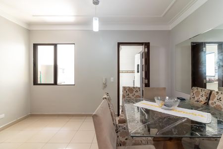 Casa de condomínio à venda com 200m², 3 quartos e 2 vagas Casa de condomínio à venda com 200m², 3 quartos e 2 vagasSala de Jantar