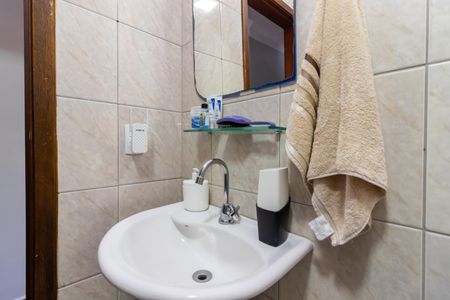 Casa de condomínio à venda com 200m², 3 quartos e 2 vagas Casa de condomínio à venda com 200m², 3 quartos e 2 vagasBanheiro 2