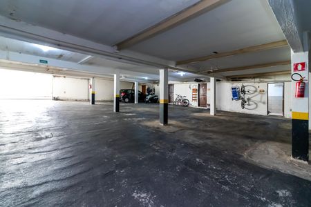 Casa de condomínio à venda com 200m², 3 quartos e 2 vagas Casa de condomínio à venda com 200m², 3 quartos e 2 vagasGaragem