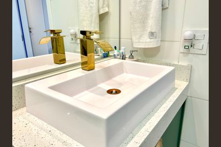 Apartamento à venda com 75m², 2 quartos e 2 vagasBanheiro 1