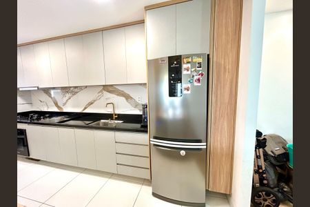 Apartamento à venda com 75m², 2 quartos e 2 vagasCozinha