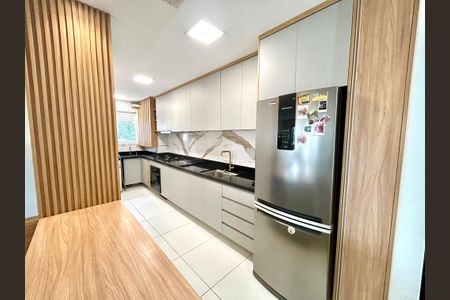 Apartamento à venda com 75m², 2 quartos e 2 vagasCozinha