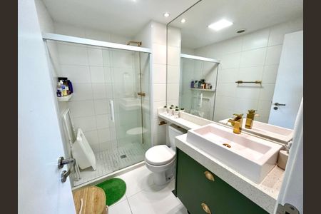 Apartamento à venda com 75m², 2 quartos e 2 vagasBanheiro 1