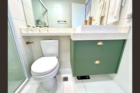 Apartamento à venda com 75m², 2 quartos e 2 vagasBanheiro 1