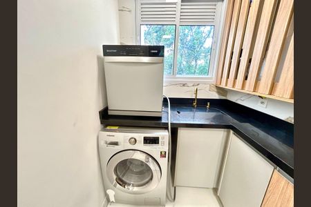 Apartamento à venda com 75m², 2 quartos e 2 vagasÁrea de Serviço