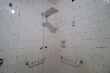 Casa para alugar com 360m², 4 quartos e 4 vagasBanheiro do Quarto 1