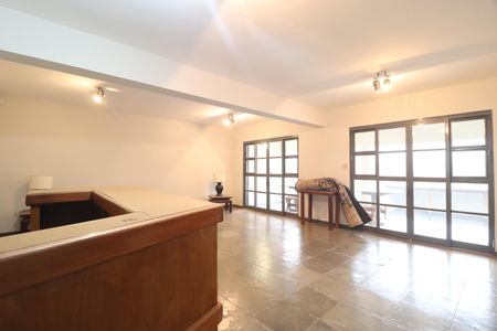 Sala 1 de casa para alugar com 4 quartos, 360m² em Tabajaras, Uberlândia