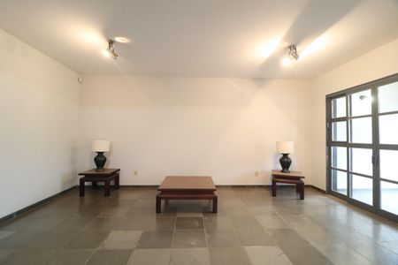Sala 1 de casa para alugar com 4 quartos, 360m² em Tabajaras, Uberlândia
