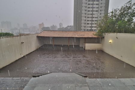 Casa para alugar com 360m², 4 quartos e 4 vagasQuintal