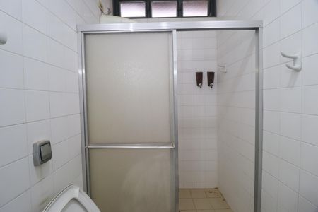Casa para alugar com 360m², 4 quartos e 4 vagasBanheiro Social