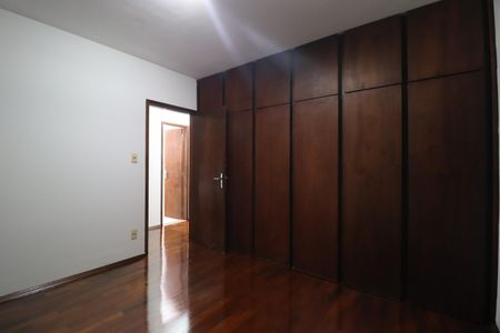 Casa para alugar com 360m², 4 quartos e 4 vagasQuarto 2