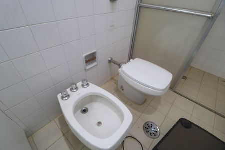 Casa para alugar com 360m², 4 quartos e 4 vagasBanheiro Social