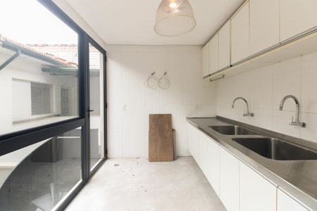 Casa à venda com 168m², 3 quartos e 2 vagasÁrea de Serviço 