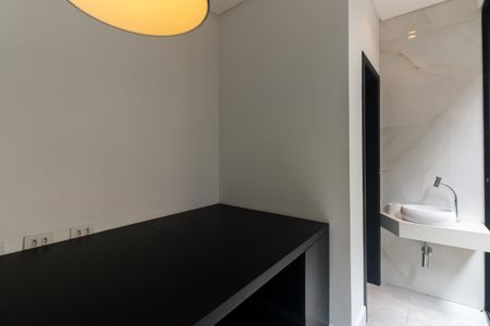 Casa à venda com 168m², 3 quartos e 2 vagasEscritório 