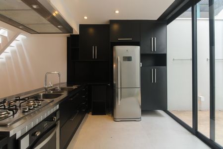 Casa à venda com 168m², 3 quartos e 2 vagasCozinha 