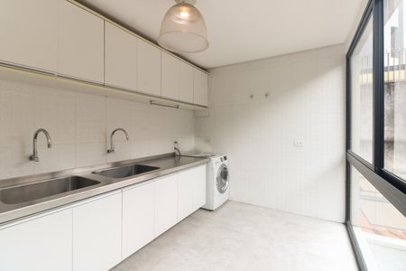 Casa à venda com 168m², 3 quartos e 2 vagasÁrea de Serviço 