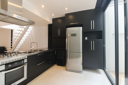 Casa à venda com 168m², 3 quartos e 2 vagasCozinha 