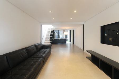 Casa à venda com 168m², 3 quartos e 2 vagasSala 