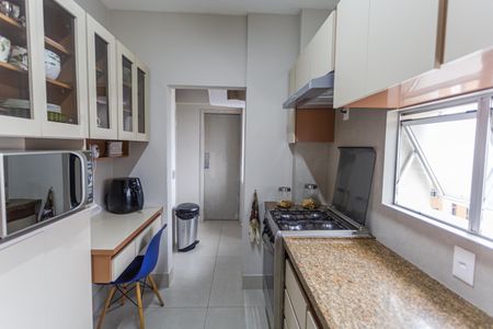 Apartamento à venda com 87m², 3 quartos e 2 vagas Apartamento à venda com 87m², 3 quartos e 2 vagasCozinha