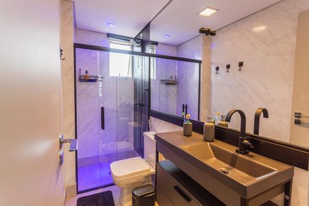 Apartamento à venda com 87m², 3 quartos e 2 vagas Apartamento à venda com 87m², 3 quartos e 2 vagasBanheiro Social