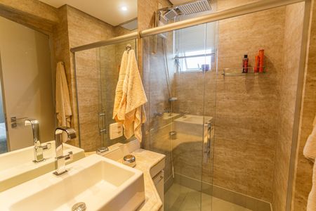 Apartamento à venda com 87m², 3 quartos e 2 vagas Apartamento à venda com 87m², 3 quartos e 2 vagasBanheiro da Suíte