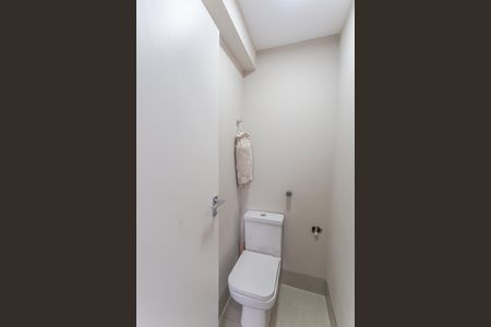 Apartamento à venda com 87m², 3 quartos e 2 vagas Apartamento à venda com 87m², 3 quartos e 2 vagasBanheiro de serviço