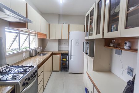 Apartamento à venda com 87m², 3 quartos e 2 vagas Apartamento à venda com 87m², 3 quartos e 2 vagasCozinha