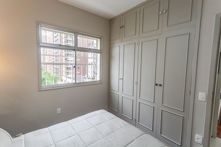 Apartamento à venda com 87m², 3 quartos e 2 vagas Apartamento à venda com 87m², 3 quartos e 2 vagasSuíte