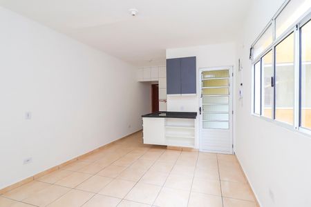 Sala/Cozinha de casa para alugar com 1 quarto, 35m² em Itaim Paulista, São Paulo
