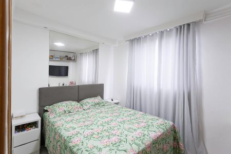 Apartamento à venda com 75m², 3 quartos e 2 vagas Apartamento à venda com 75m², 3 quartos e 2 vagasSuíte
