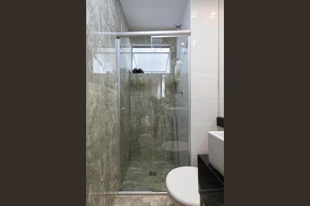 Apartamento à venda com 75m², 3 quartos e 2 vagas Apartamento à venda com 75m², 3 quartos e 2 vagasBanheiro social