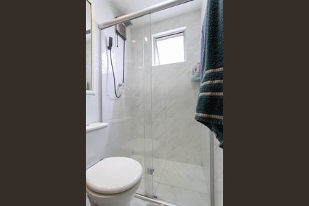 Apartamento à venda com 75m², 3 quartos e 2 vagas Apartamento à venda com 75m², 3 quartos e 2 vagasBanheiro da suíte